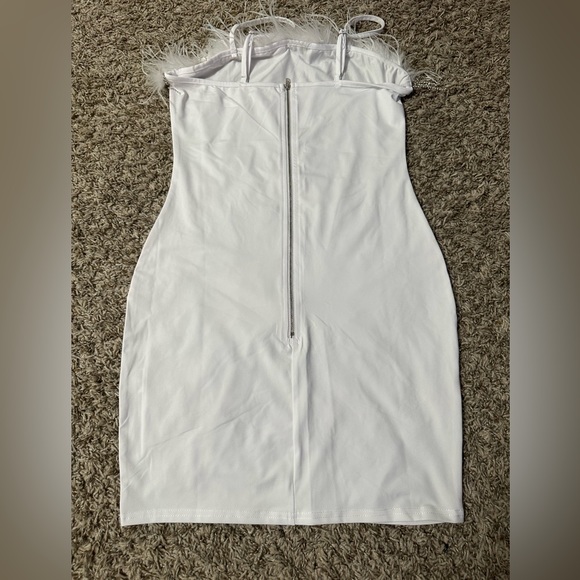 TINY STRAP MINI BODYCON DRESS WITH FEATHERS AND SILVER TRIMMINGS. NWOT - Picture 5 of 10